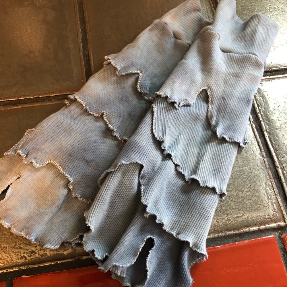Handmade glovelets arm warmers with ruffles - Picture 7 of 16